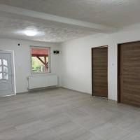 Eladó felújított családi ház Örkény központjához közel!